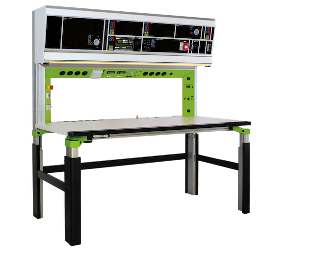 4_Cockpittisch_6HE_geneigt_Bridge_grAn-1