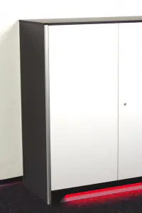 organisational_cabinets_indication_lighting_red_IMG_1917